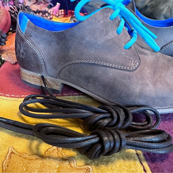 Fluevog Radio CBC Leather & Suede Derby Shoe in Brown Leather - Picture 2 of 11